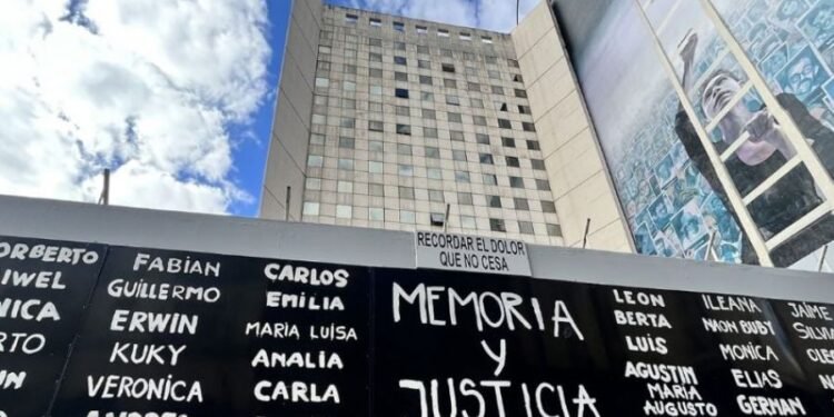 La Justicia avanza con el juicio en ausencia para los acusados del atentado a la AMIA