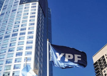 Justicia de EE.UU. suspendió temporalmente la entrega de acciones de YPF: decidirá la Corte de Apelaciones