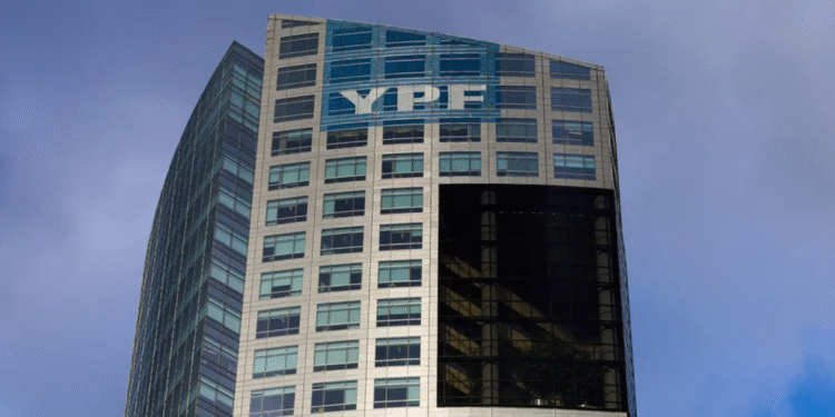 Beneficiarios del fallo por YPF anunciaron que “no quieren las acciones”