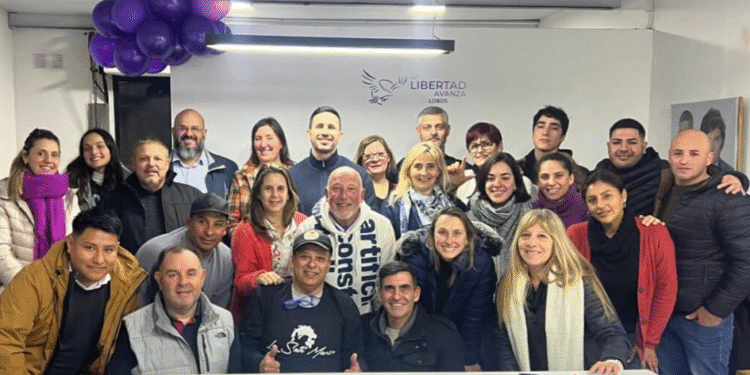 Otro escándalo sacude a La Libertad Avanza: detuvieron a un candidato por agredir a su expareja y terminó renunciando