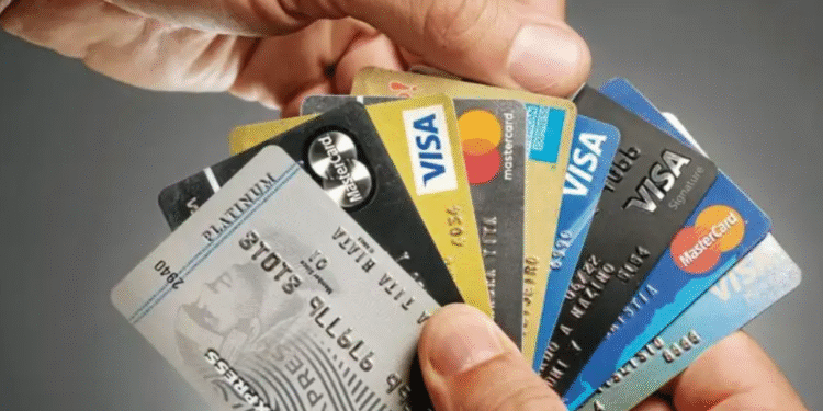 Morosidad récord en créditos familiares: el financiamiento en alza preocupa al sistema financiero