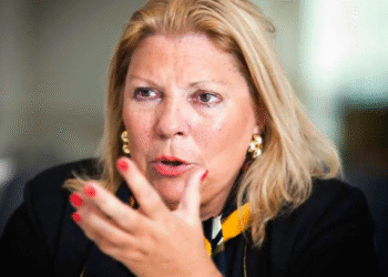 Carrió y la Coalición Cívica pidieron el juicio político del juez que censuró los audios de Karina Milei