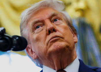 Venezuela: Donald Trump anunció que fuerzas militares destruyeron un barco cargado de drogas