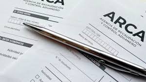 Recaudación tributaria cae 10 % en septiembre tras la quita temporal de retenciones