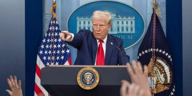 A horas de la llegada de Milei, Trump aplica un arancel del 10% a los productos argentinos