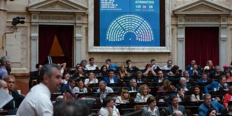Diputados aprobó y giró al Senado la iniciativa contra la ludopatía