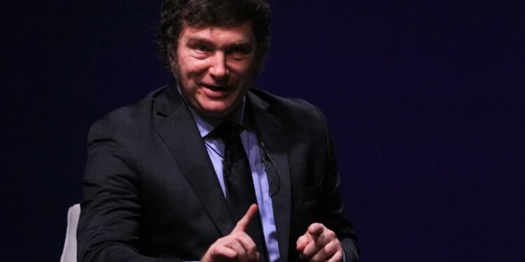 En Casa Rosada aseguran que Milei conoció a los creadores de $Libra en el Hotel Libertador y que su apoyo al proyecto fue “desinteresado”