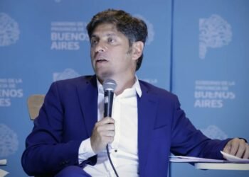 Axel Kicillof: “La especulación está de fiesta y el trabajo, la producción y el turismo con dificultades”