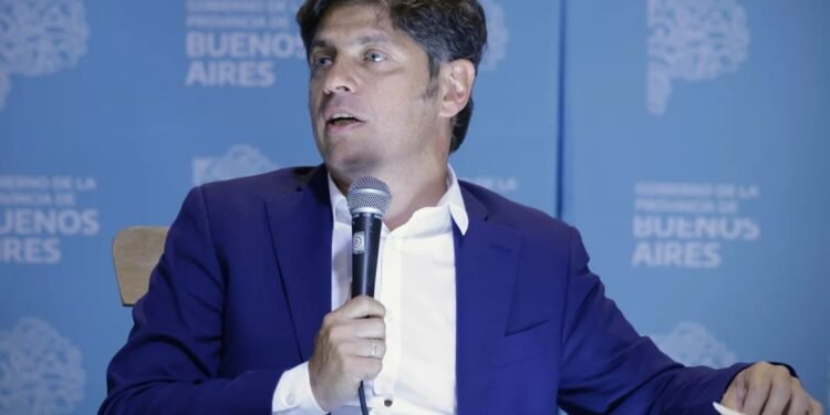 Axel Kicillof: “La especulación está de fiesta y el trabajo, la producción y el turismo con dificultades”