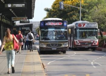 La UTA ratificó el paro de colectivos del viernes, pese a la audiencia que se fijó para la semana que viene