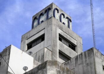 La CGT confirmó el paro nacional para el 10 de abril y advirtió: “No se levanta”