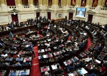 En un marco de armonía política, Diputados le rindió un sentido homenaje al Papa Francisco