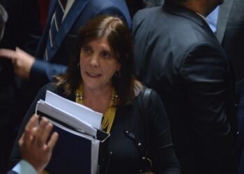 El kirchnerismo votó el fin de las PASO en la Legislatura pero sin los plazos que pedía Kicillof