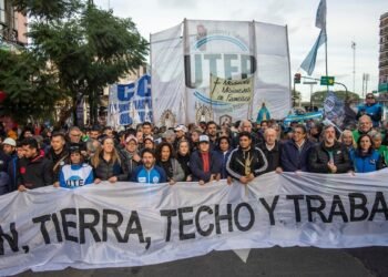 A días del paro general, el Gobierno no consigue acercarse a la CGT, pero lograría que haya colectivos