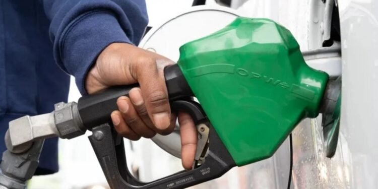 Aumenta la nafta este martes: de cuánto será el incremento y cómo quedan los nuevos valores