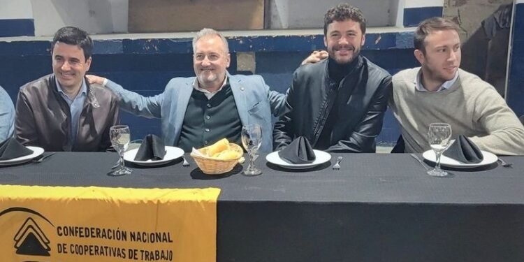 Santa Fe: el peronismo partido confía en que sus tres listas podrán sumar entre 15 y 20 convencionales