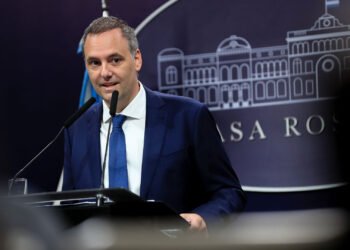 Adorni confirmó que dejará su rol de vocero presidencial y anticipó que Javier Lanari podría sucederlo