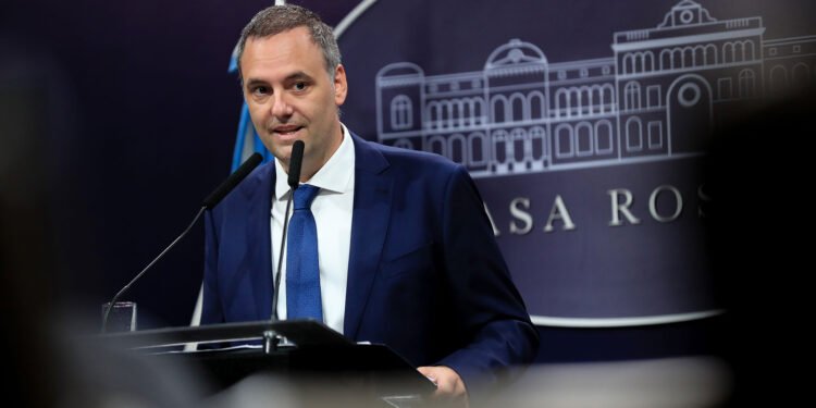 Adorni confirmó que dejará su rol de vocero presidencial y anticipó que Javier Lanari podría sucederlo