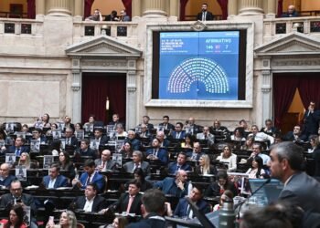 El Gobierno inicia en Diputados el debate para avanzar en una reforma previsional estructural