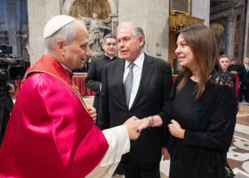 El Papa León XIV recibió a Werthein y Pettovello y anticipó un próximo encuentro con Javier Milei