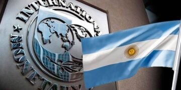 El Gobierno acordó con el FMI postergar la revisión de metas y tendrá más tiempo para sumar reservas
