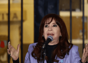 La Justicia le concedió a Cristina Kirchner el beneficio de la prisión domiciliaria con tobillera electrónica