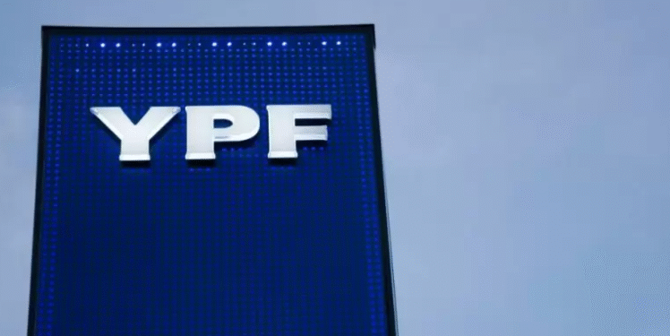 Las acciones de YPF caen en Wall Street tras un fallo judicial adverso en EE.UU.