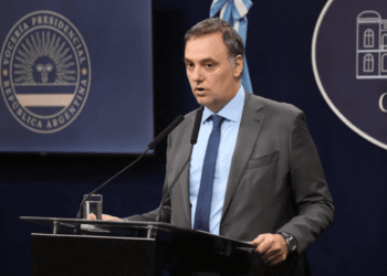 El Gobierno eliminó por decreto el Día del Empleado Público