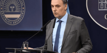 El Gobierno eliminó por decreto el Día del Empleado Público