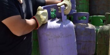 Gobierno libera precios de garrafas en plena crisis energética y ola de frío