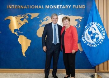 El FMI se reunió para evaluar metas del programa argentino y definir el giro de USD 2.000 millones