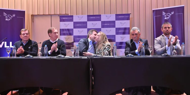 LLA y PRO sellaron su alianza en PBA de cara a las elecciones: “Vamos a terminar con el kirchnerismo”