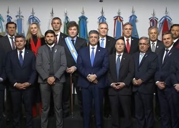 El Gobierno reactiva el Consejo de Mayo para avanzar en reformas laborales y tributarias