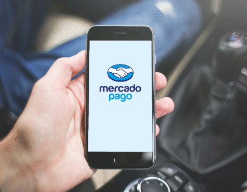 Mercado Pago comienza a vender dólar oficial y compite con la oferta bancaria
