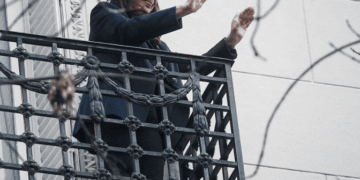 Un fiscal retiró el pedido de prisión efectiva para Cristina Kirchner, pero solicitó evaluar su lugar de detención