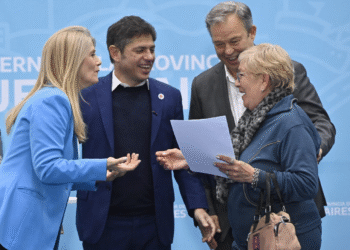 Axel Kicillof se mostró con sus candidatos en la Tercera: “En estas elecciones podemos sumar fuerzas para parar esta política económica”