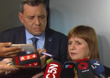 Bullrich pidió la reincorporación de 24 policías bonaerenses apartados y cuestionó la gestión de Kicillof