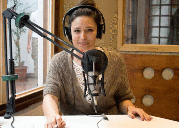 Con la voz quebrada, Mengolini contó la “tortura” que padeció por la campaña libertaria de “deep fake”