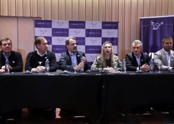 La Libertad Avanza acelera alianzas clave en provincias y anticipa anuncio inminente