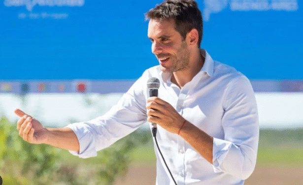 Manuel Passaglia endurece el tono en la campaña bonaerense y acusa a Kicillof de “inútil y cobarde”