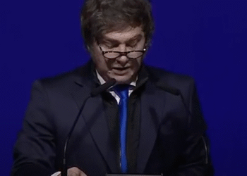 Milei afirmó que la elección en la provincia de Buenos Aires “podría significar el fin del kirchnerismo”