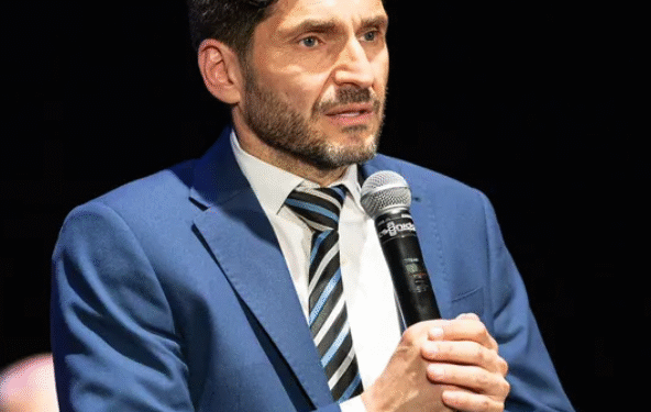 Santa Fe: la Convención Constituyente habilitó al gobernador Maximiliano Pullaro a ir por otro mandato