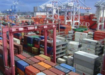 El superávit comercial sigue creciendo y rozó los USD 1.000 millones en julio