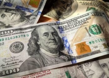 El dólar mayorista llegó al techo de la banda cambiaria y el BCRA vendió USD 53 millones