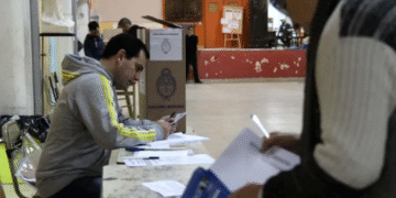 Elecciones: el lunes habrá clases y otorgan plus para la limpieza de escuelas