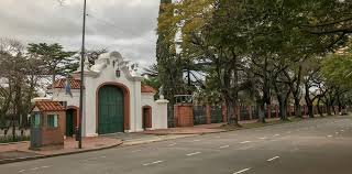 Milei convoca a sus candidatos nacionales en Olivos para revertir la caída electoral y reforzar dos provincias clave